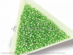 Бисер чешский Preciosa 10/0. Салатовый (78261) TSL. 10гр