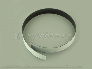 Магнитная лента самоклеющаяся 45х2см.