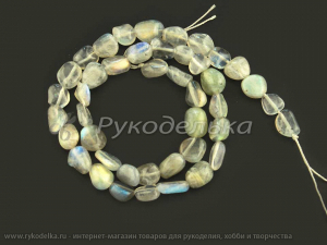 Бусины. Лабрадор. Галтовка. Нить.