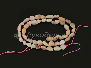 Бусины. Опал розовый. Крошка. Нить.